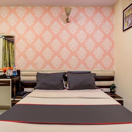 Hotel Collection O Golden Tulipz Boutique Bombay Exterior foto